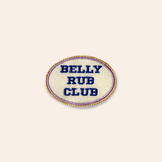 Parche Belly Rub Club contorno lila